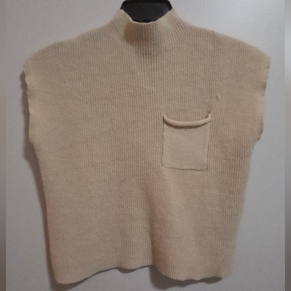 SHEIN Women's Cream Turtleneck Sweater Vest